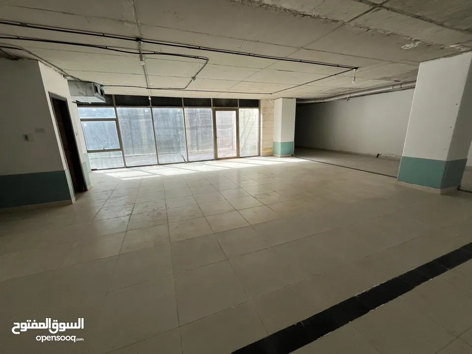 مكاتب للإيجار بمسحات مختلفة