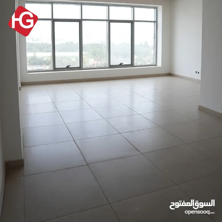 عياده للايجار بمساحة 108 متر مع منطر  جميل