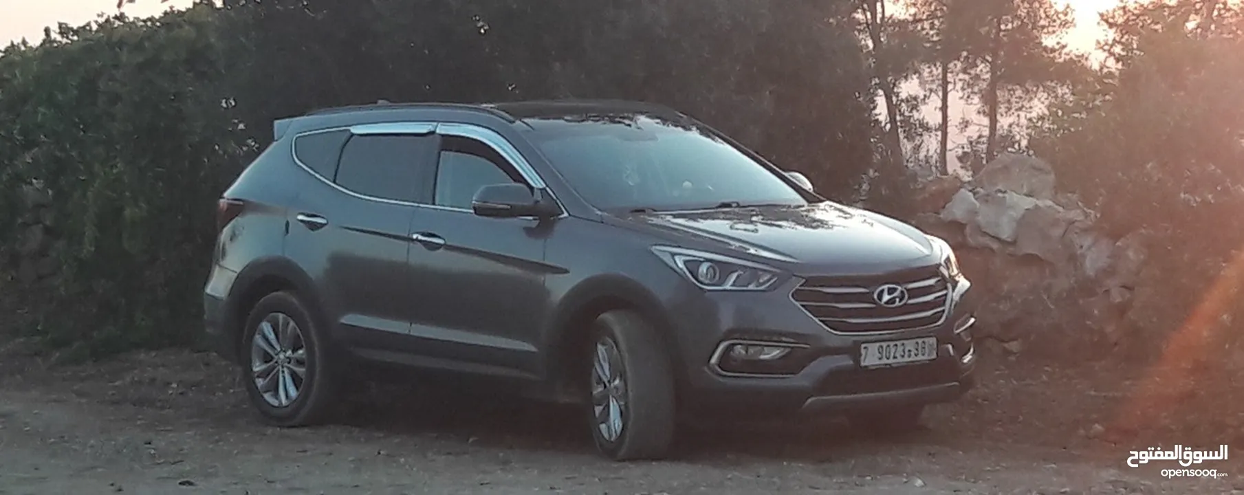 جيب هيونداي سانتفي للبيع