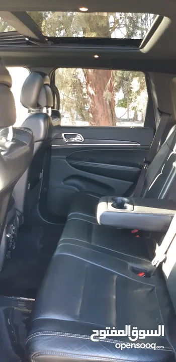 جيب جراند شيروكي 2016 ليمتد فحص كامل بانوراما  لون مميز جدآ واضح ممشى قليل  Jeep  4x4
