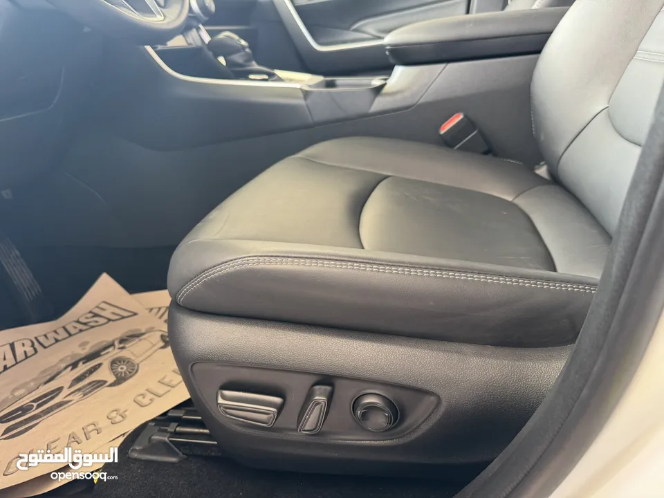 Toyota Rav4 2023 XLE Premium