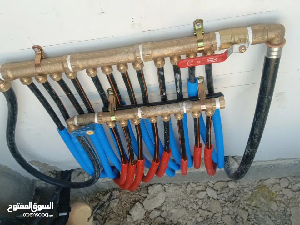 متخصصون في مواسير البيوت وتدفئة تحت البلاط وبرك السباحة