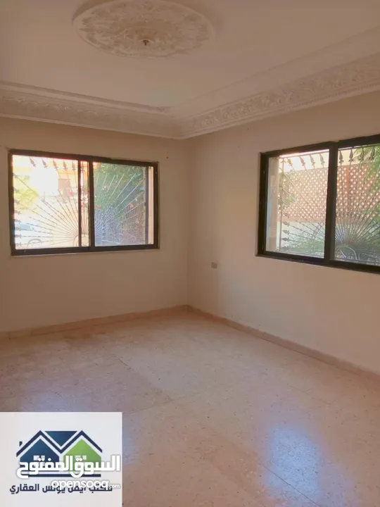 REF 20 شقة أرضية للبيع بسعر مميز في البتراوي طلوع قصر ابو الفول محيطة بجميع الخدمات