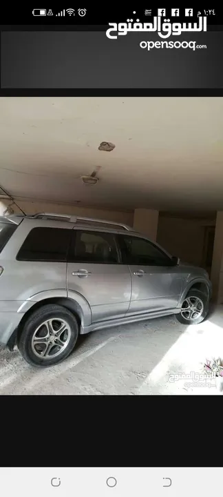 ميتسوبيشي آوتلاندر 2006 للبيع بحالة ممتازة موتور 2400 جير توبترونك دفع رباعي جلد فتحة وفتحة ثانية با