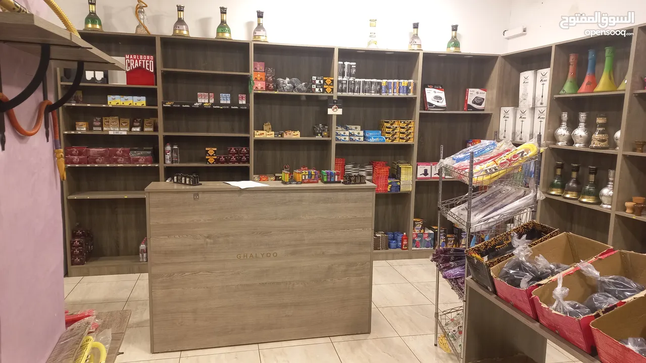 خشب ديكور لمحل اراجيل بحالة ممتازة للبيع