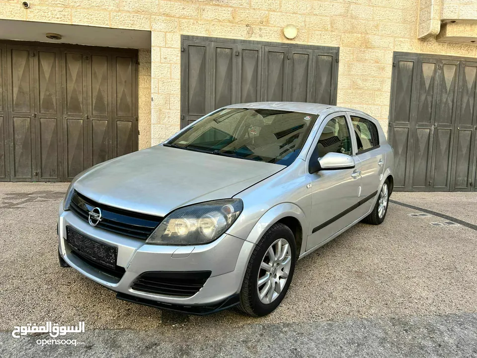 اوبل استرا 2005