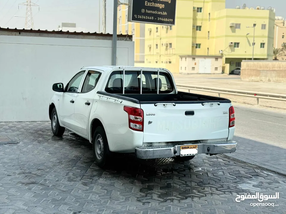 Mitsubishi L200 / 2016 (White)