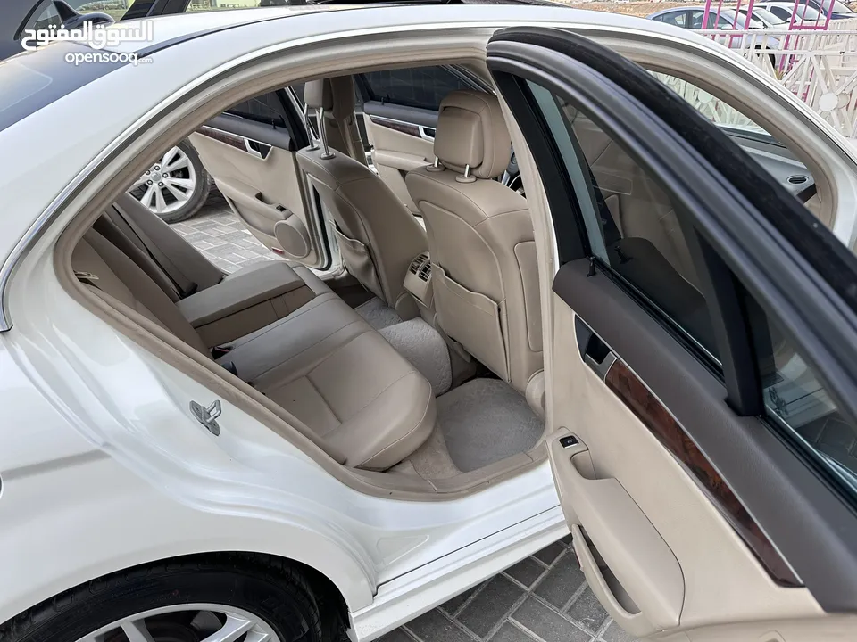 مرسيدس c250 رقم 1 موديل 2014 بحالة ممتازه جدا من دون مشاكل