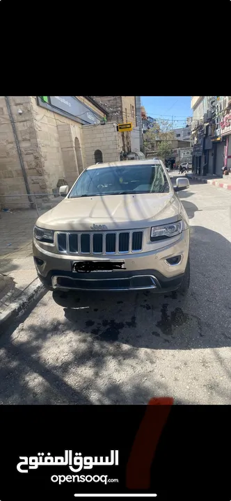 جيب شروكي 2014 دفع رباعي  ماشية 117000كم  4*4دفع رباعي