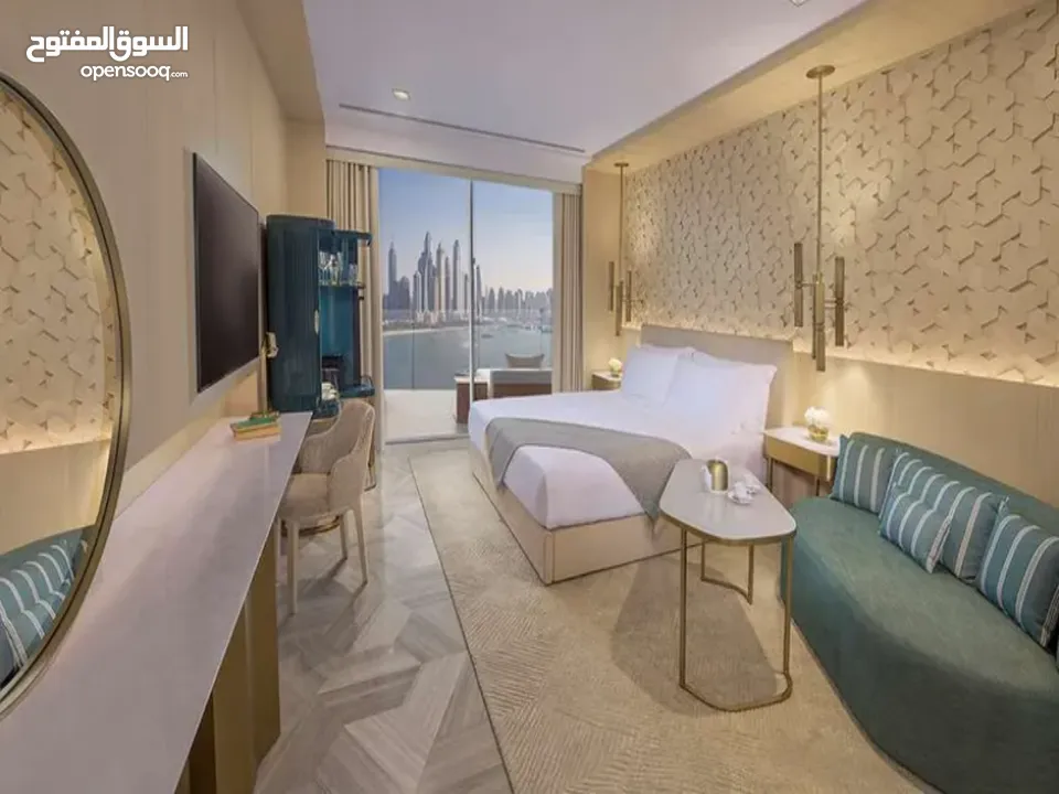 A 5-Star Deluxe Hotel Resort on Palm Jumeirah Beach