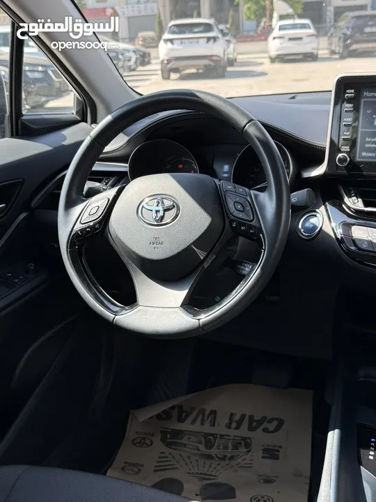 تويوتا C-HR ترخيص 2022 محرك 1800 هايبرد حصان 170