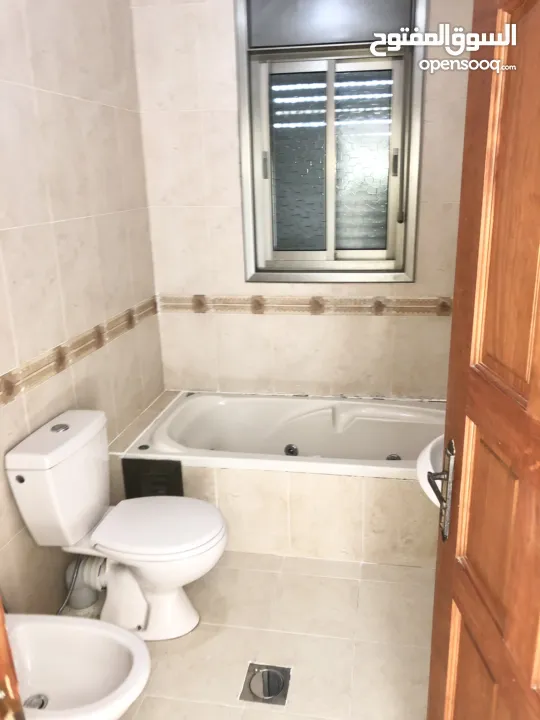 شقة للبيع في الماصيون قرب البنك الوطني