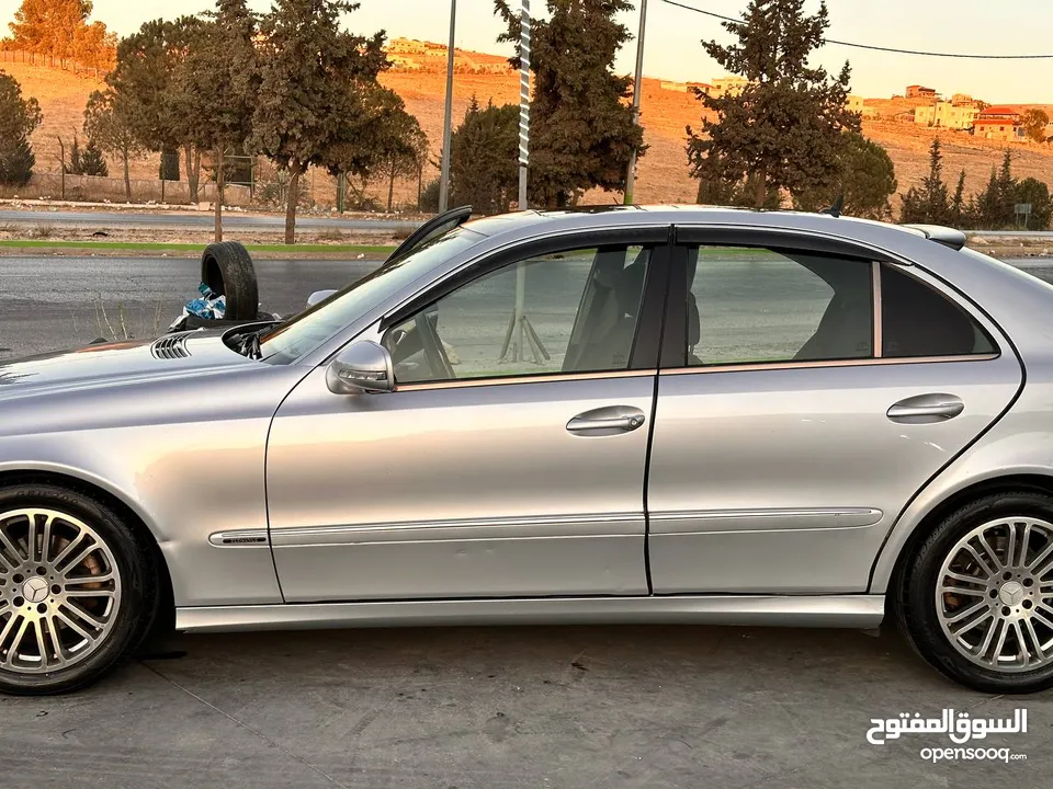 مرسيدس E200  2007