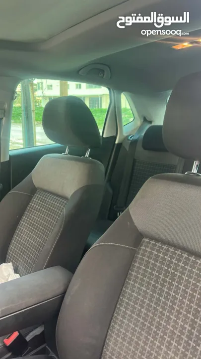 بولو2017 لون ابيض اوتوماتيك ماطور 1200 تيربو فتحه سقف بانوراما اصليه ليدات اماميه خلفيه حساس امامي