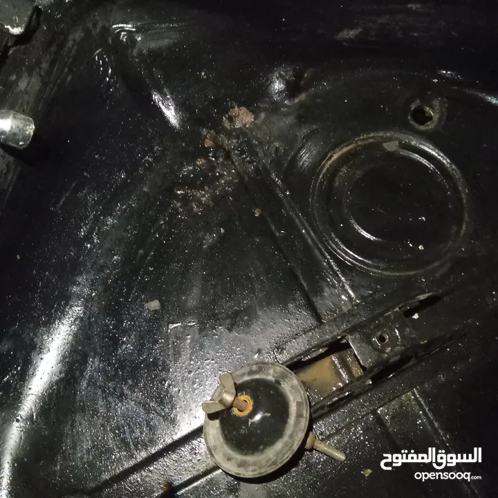 مرسيدسe200 للبيع (رقم الهاتف داخل الاعلان)