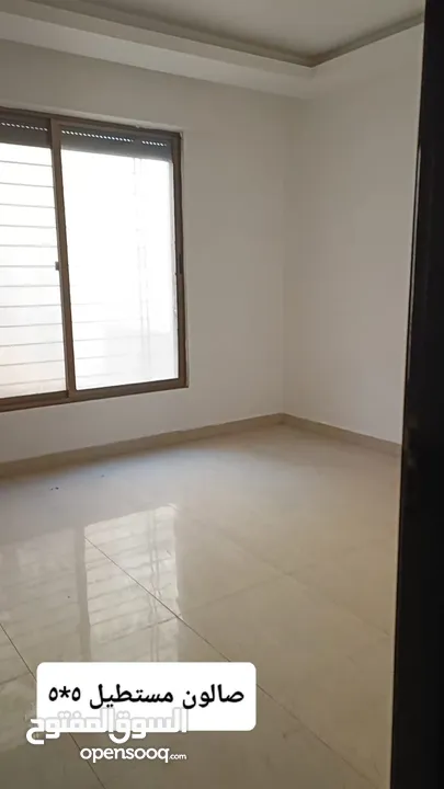 شقة ارضية خلفية للبيع  ربوة عبدون