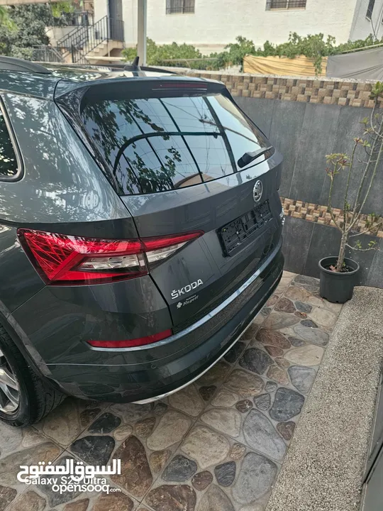 سكودة كودياك 2019 دهان تجميلي في 3 قطع في السيارة خالية من الحوادث