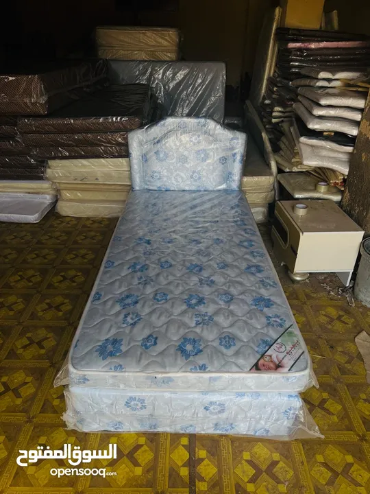 BRAND NEW DIVAN BED FULL SET