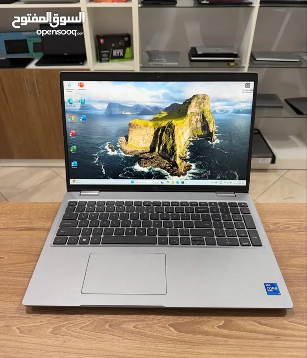 laptop Dell Precision 3560