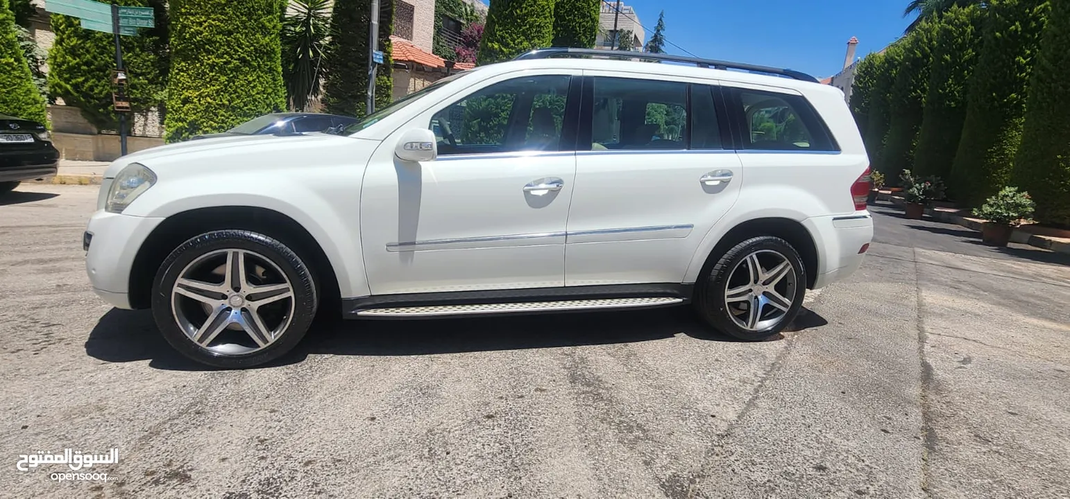 كاش أو اقساط من المالك مرسيدس GL 500 AMG GLS 2008  بحاله الوكاله فحص كامل 7 مقاعد كهرباء ممشى قليل