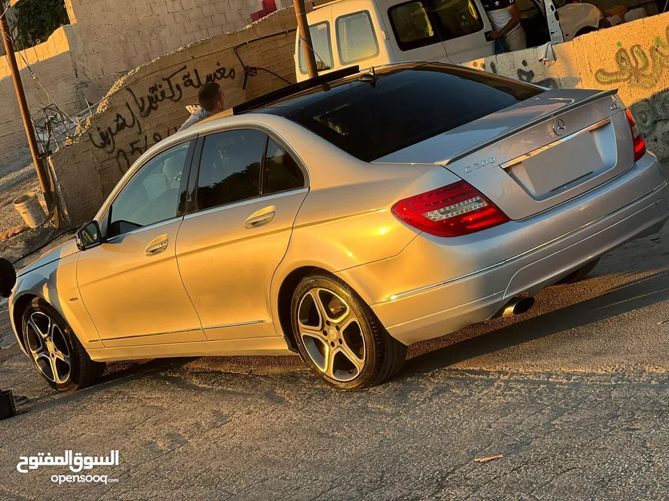 مرسيدس c200
