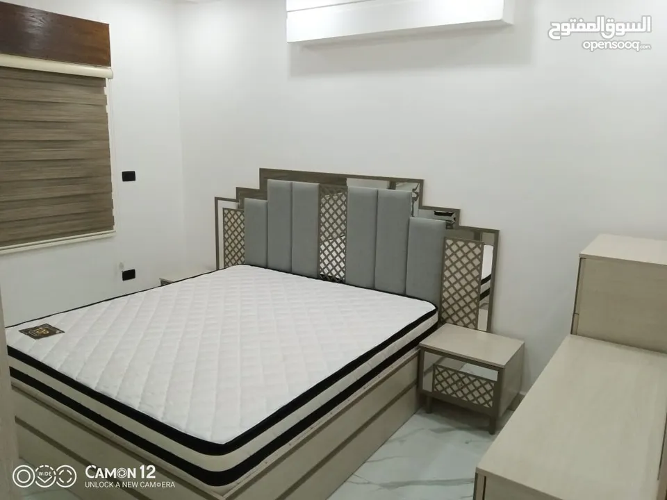 للبيع بيت مفروش لم يسكن في الجبهه فرش راقي من المالك مباشرة