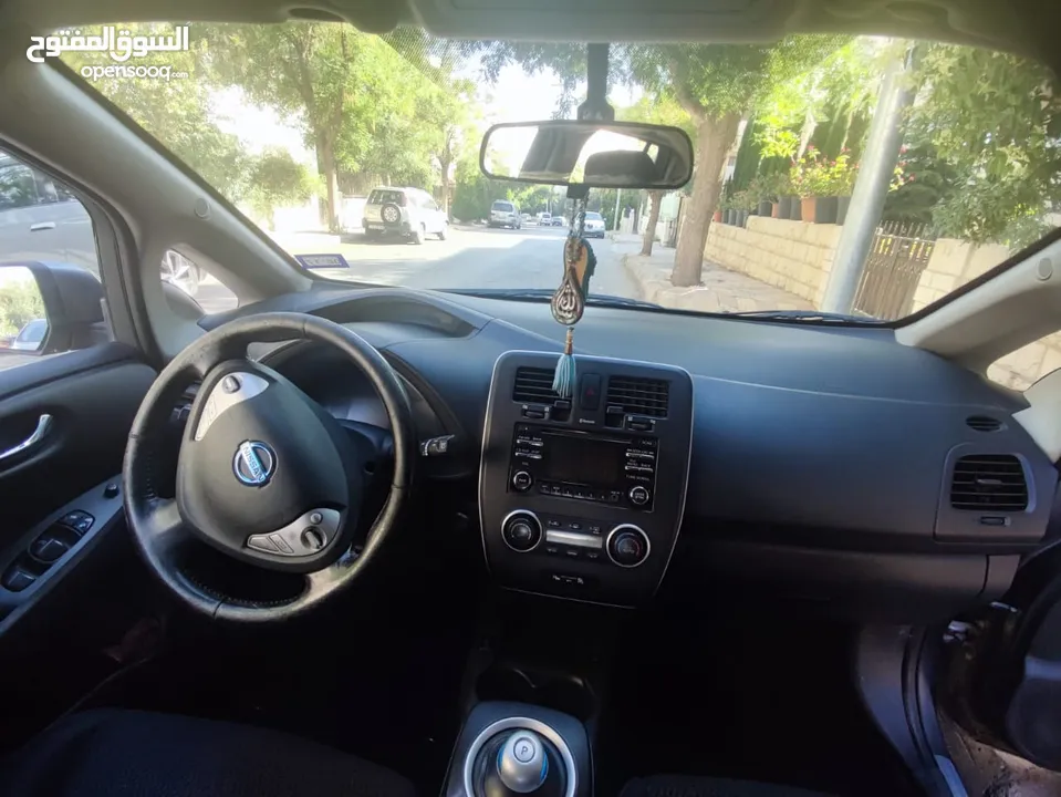 2015 Nissan Leaf 10 bar