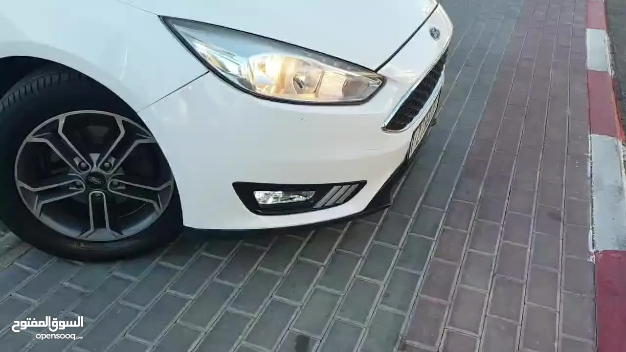 بسعر حررق فحص نضيف فورد فوكس موديل 2015 ماتور 1500 تيربو ترخيص تأمين شامل لشهر 11