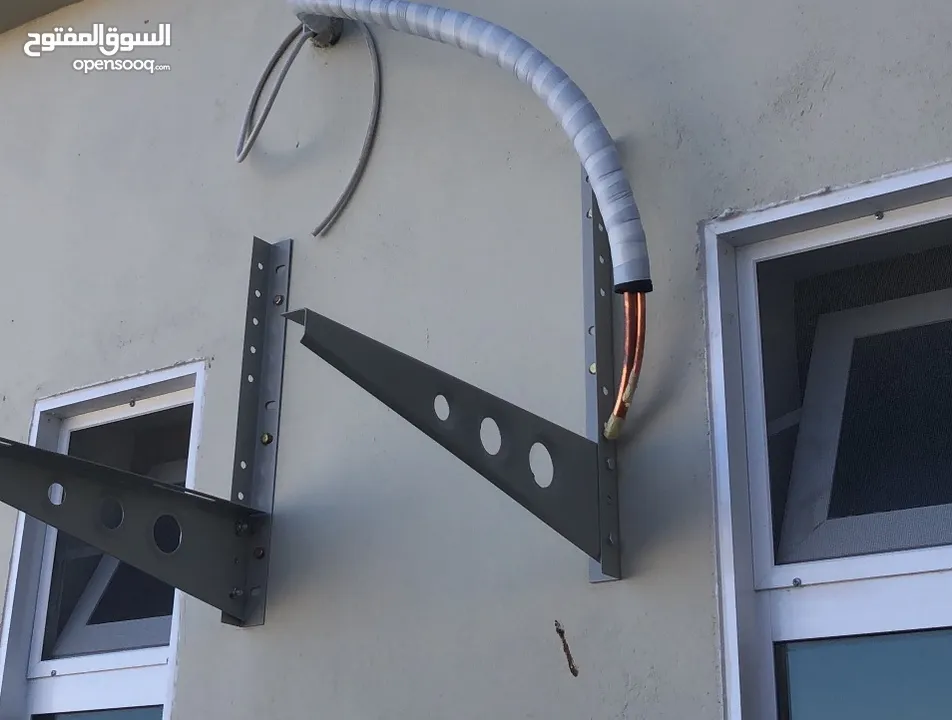 كادر عماني متخصصون في  تنظيف وصيانة وتركيب مكيفات سبلت يونت الموقع ولاية الرستاق