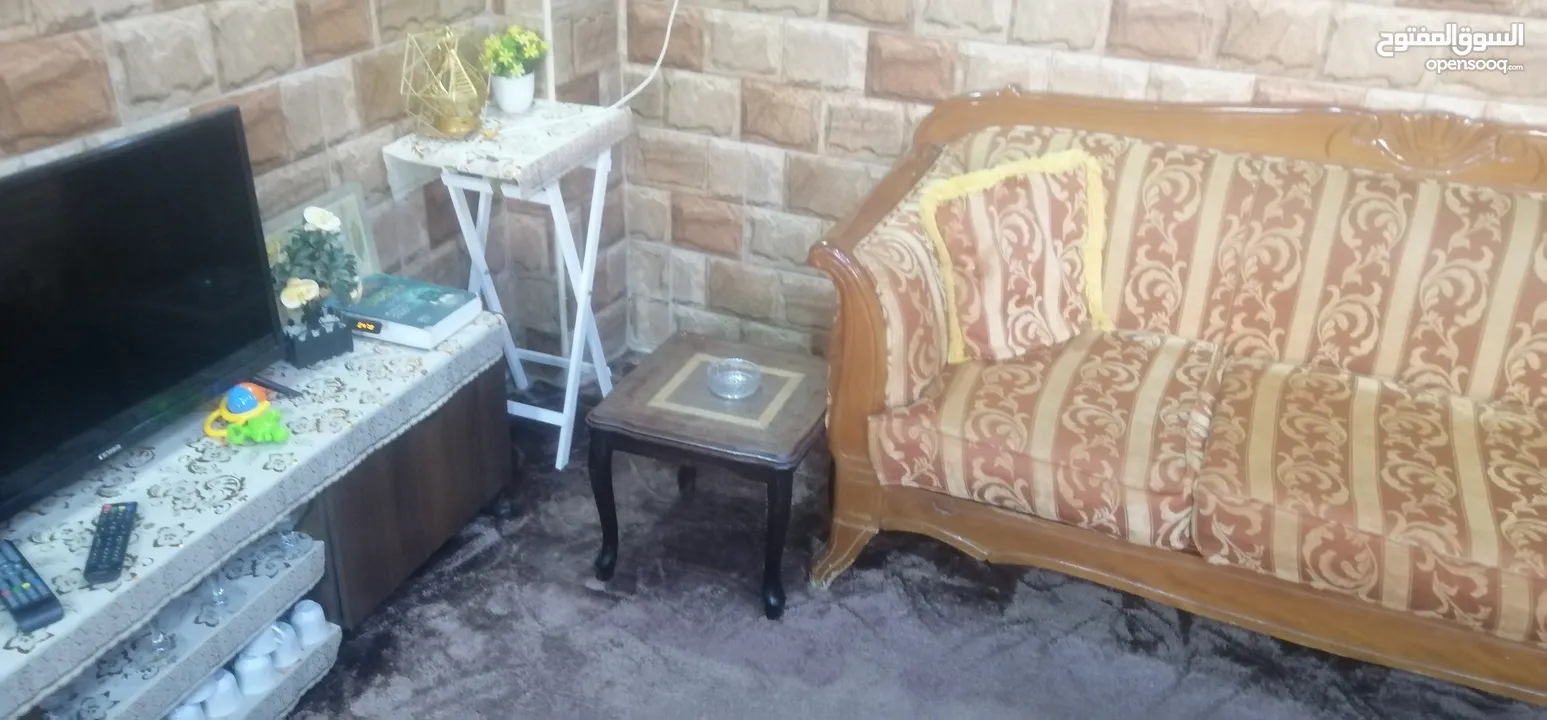 كنب سبع مقاعد للبيع