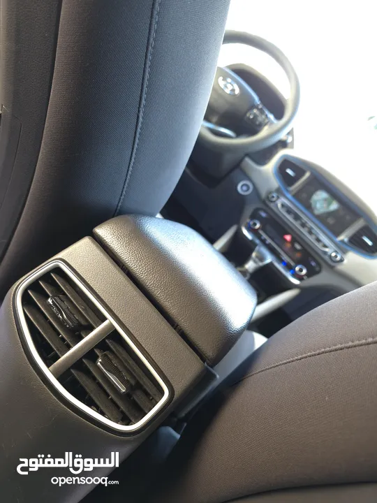 هونداي ايونك 2018 فل كامل فحص كامل عداد 130Km مالك 1 فقط