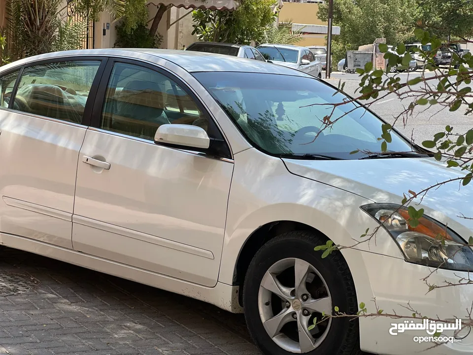 urgent sale Nissan Altima 2008