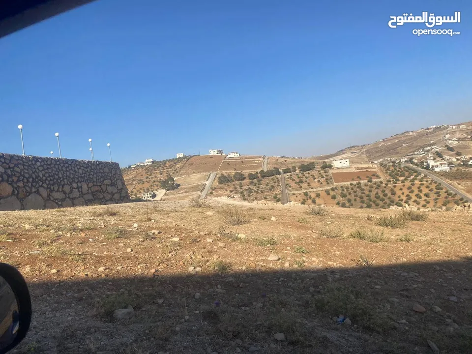 قطعة ارض للبيع ( ام رمانة )  واصل جميع الخدمات (حي القاسم )