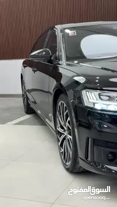 اودي A8L black edition