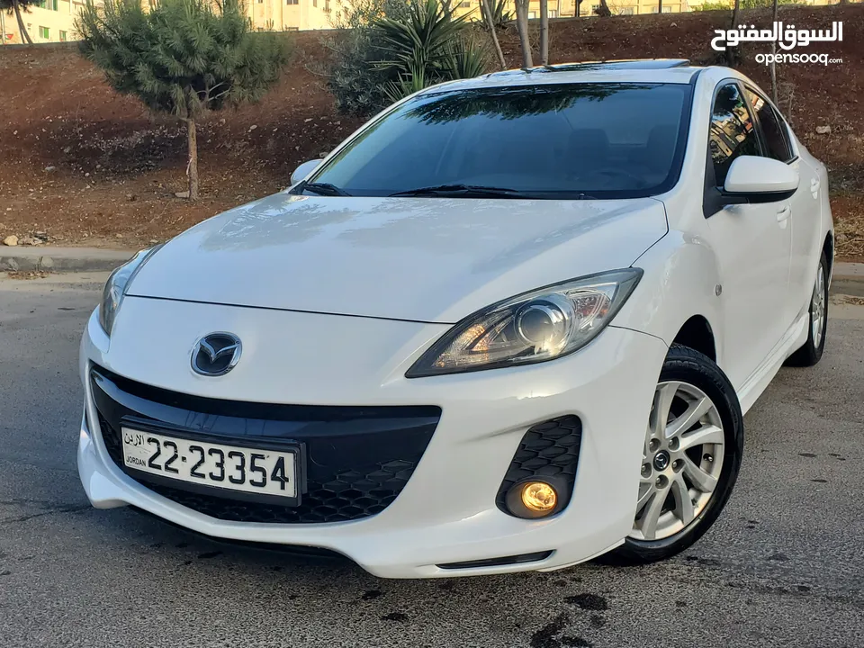 مازدا 3 زوووم موديل 2013 فل كامل مع الفتحه بأعلى صنف ومواصفات من فئتها  MAZDA 3 ZOOM MODEL 2013