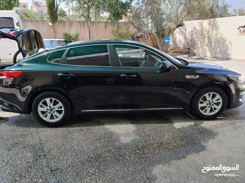 Kia k5 للبيع بلون اسود مميز وفحص مميز ، يد اولى!