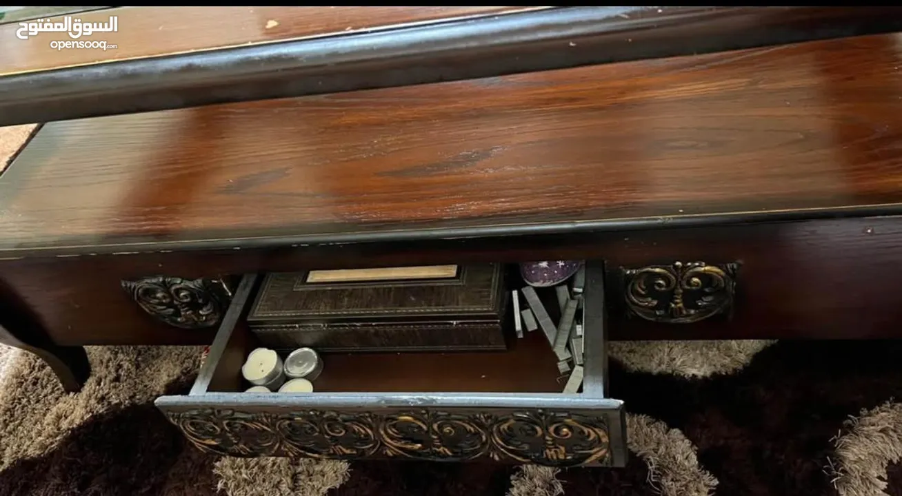 طاولات صالة أو غرفة ضيوف