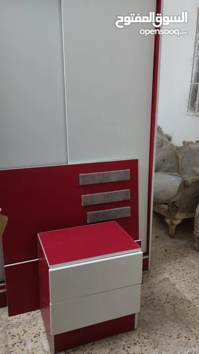 غرفة نوم اطفال مستعملة استعمال شهرين تفصيل بحالة وكالة تخت مفرد +  كومدينا + خزانة ظرفتين باب سحاب ظ