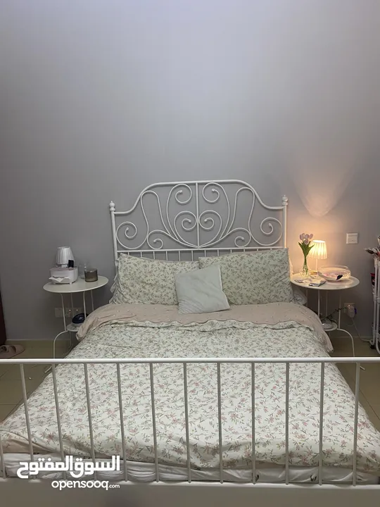 سرير ايكيا مع مرتبه - IKEA bed with mattress 180x200
