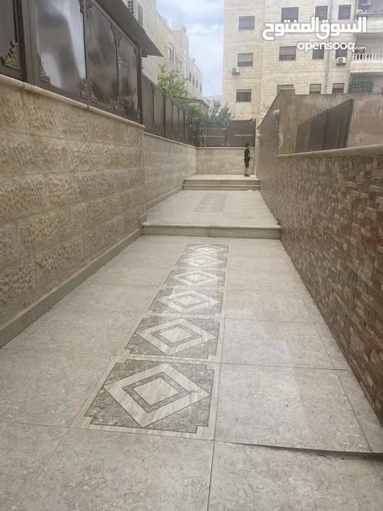 شقة للبيع في البيادر من المالك مباشرة