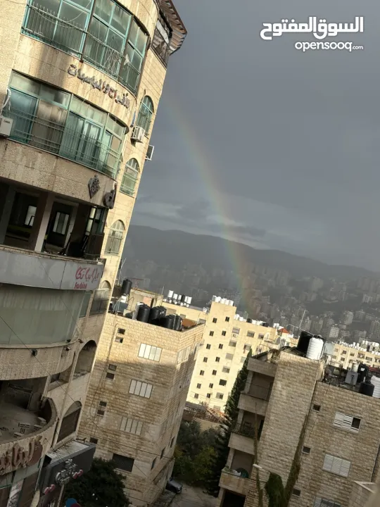 مكتب مشطب جاهز جديد للبيع