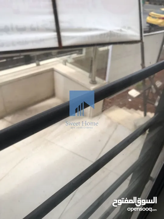 شقة أرضية فاخرة للبيع في الجندويل  - مقابل أسواق السلام 130م مع ترس 30م لم تسكن