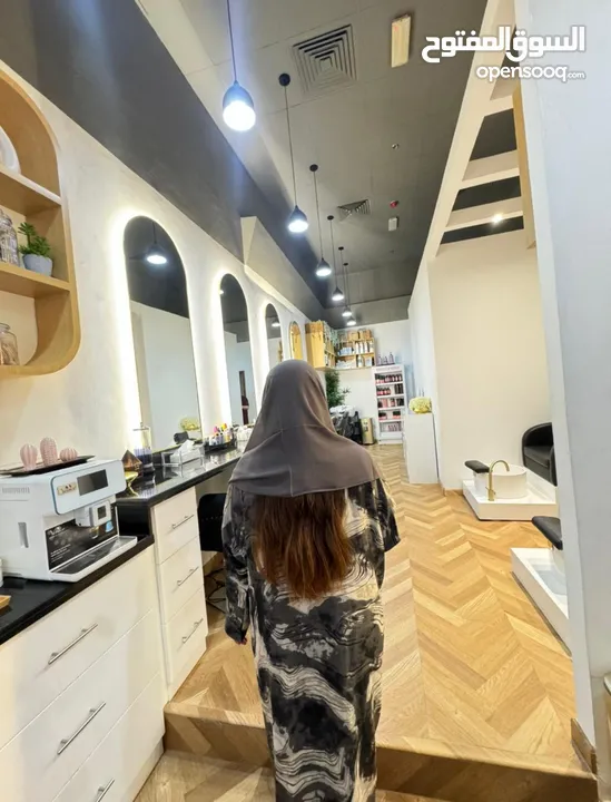 Super lux beauty salon in Ajman