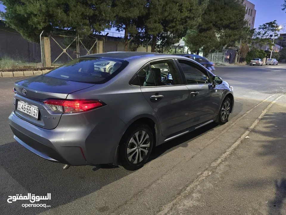 تويوتا كورولا 2022 XLE فحص كامل فل كامل جلد تدفئة شاحن وايرلس كراسي كهروباء ياباني بطارية ليثيوم