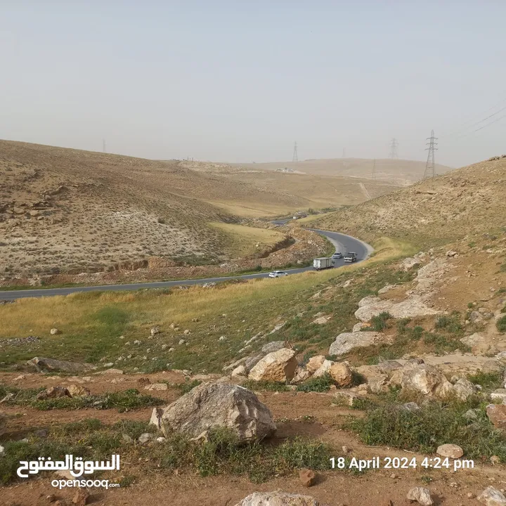 أرض مميزة للبيع في طبربور عين أرباط بجانب مسجد القناديل ترخيص جاهز وجميع الخدمات موجودة مثل صرف صحي