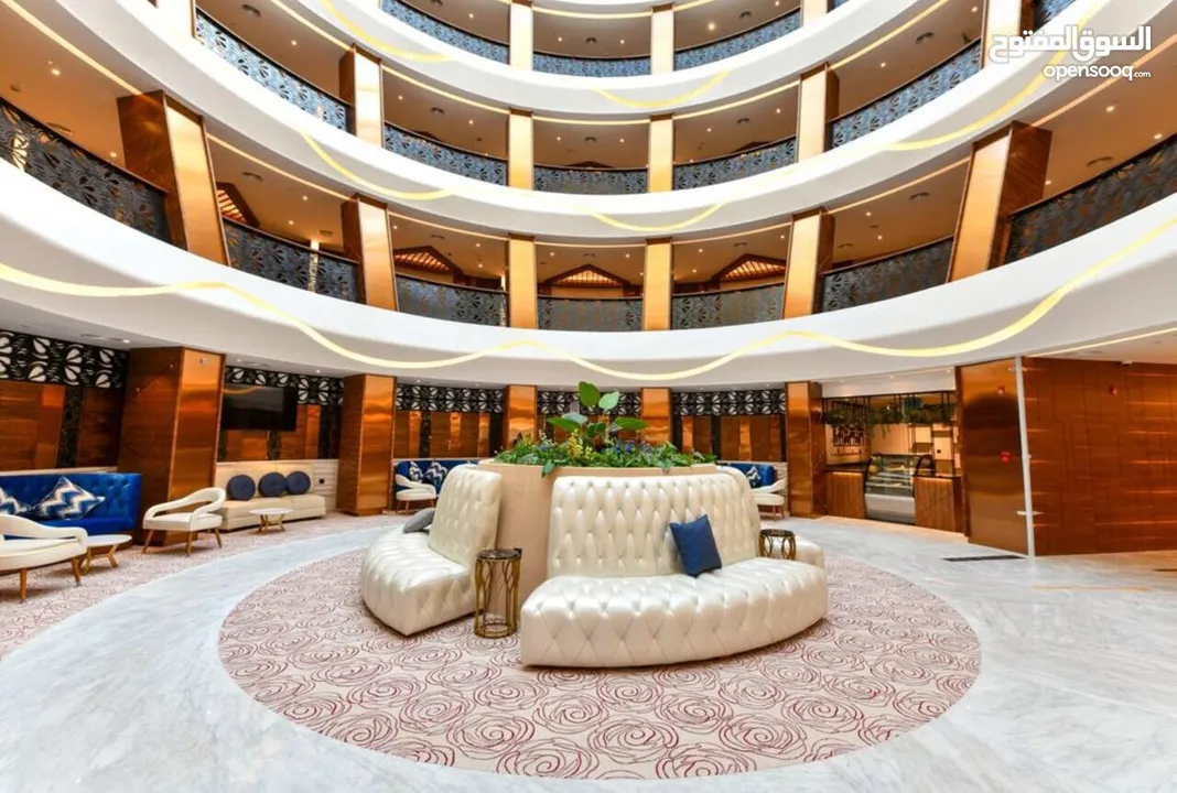 للبيع فنادق خمس نجوم وابراج تجارية وسكنية بالوسيل واللؤلؤة في قطر