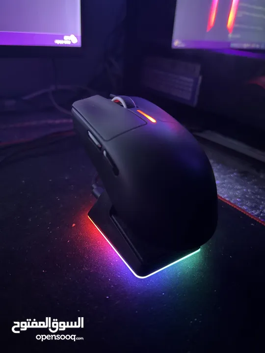 للبيع جهاز كمبيوتر كامل للألعاب والعمل الاحترافي