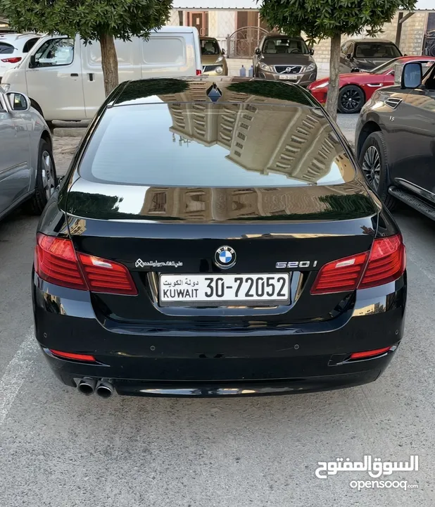 BMW 520i بحالة الوكالة