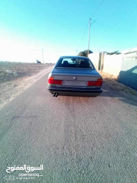 بي ام دبليو 520