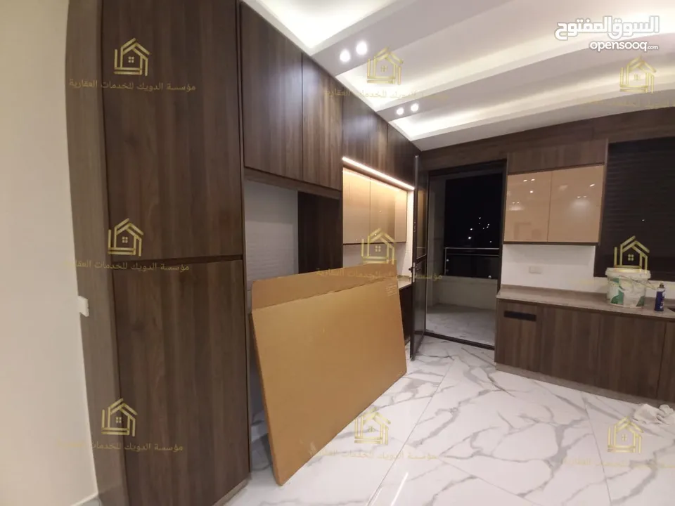 شقة جديدة - لم تسكن - خلدا - 3نوم 1ماستر - 200م - بلكونة بإطلالــــه مميزة - قرب الخدمات العامة -